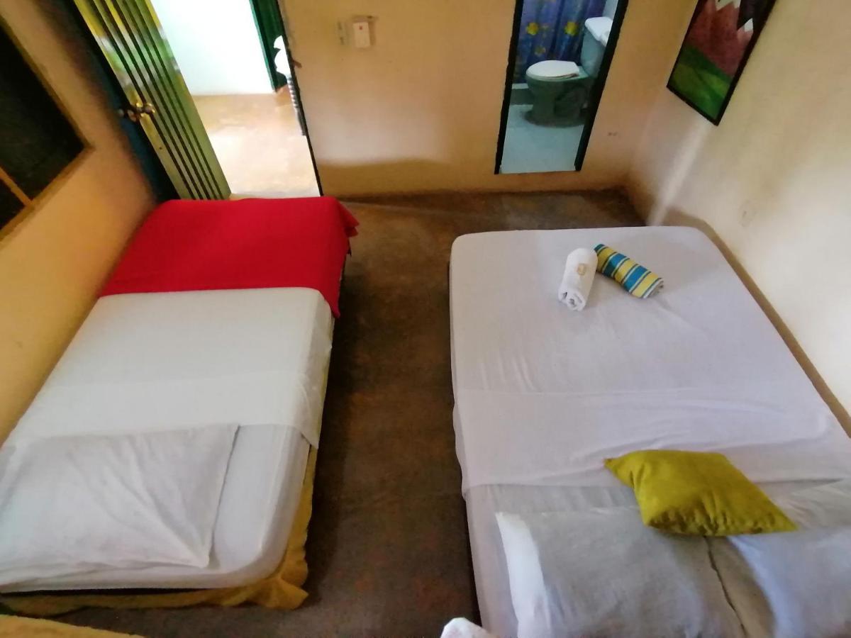 Hostel Villa Mary Taganga Buitenkant foto
