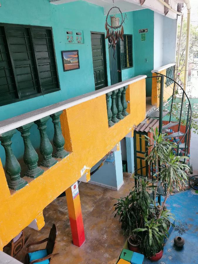Hostel Villa Mary Taganga Buitenkant foto