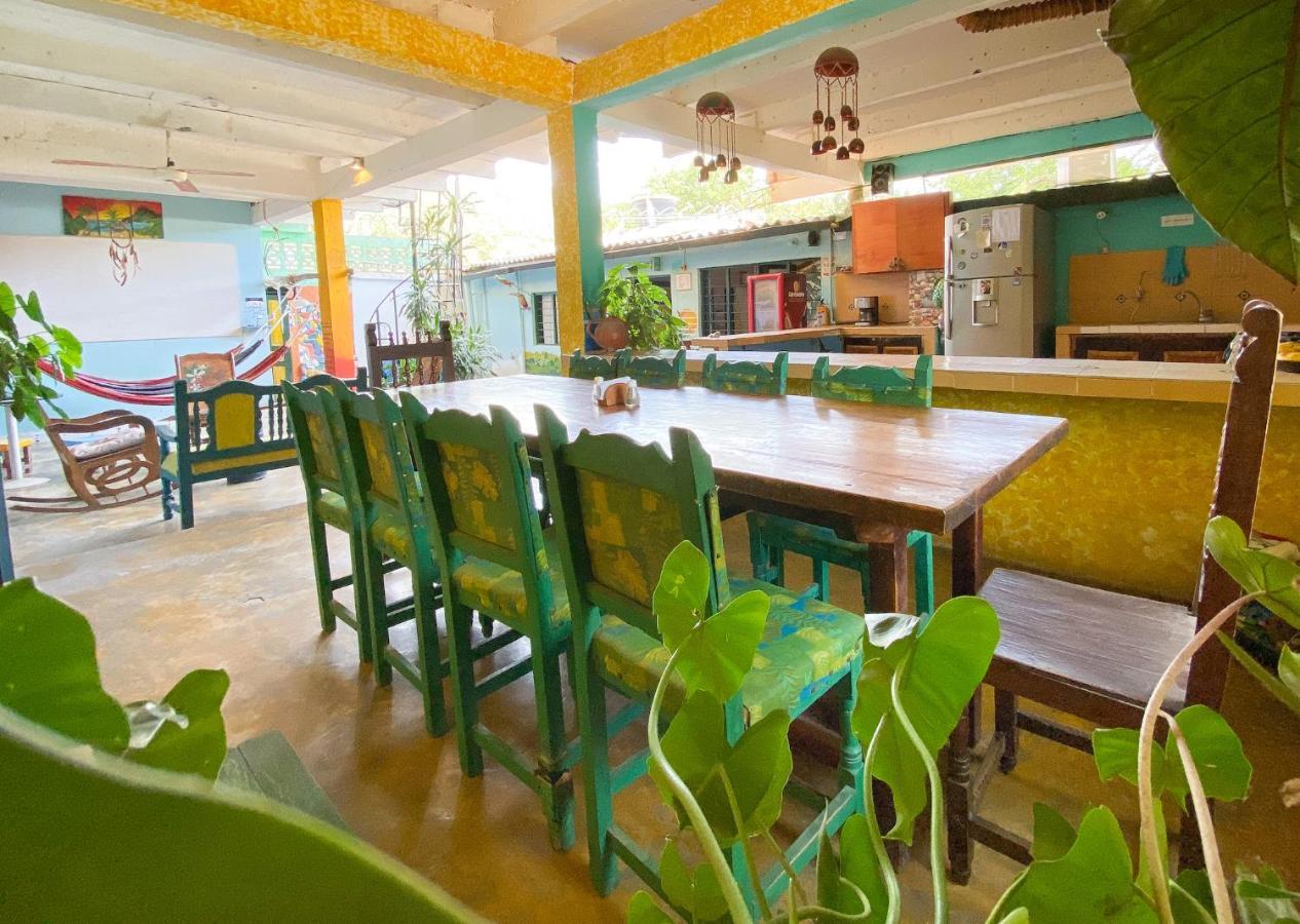 Hostel Villa Mary Taganga Buitenkant foto