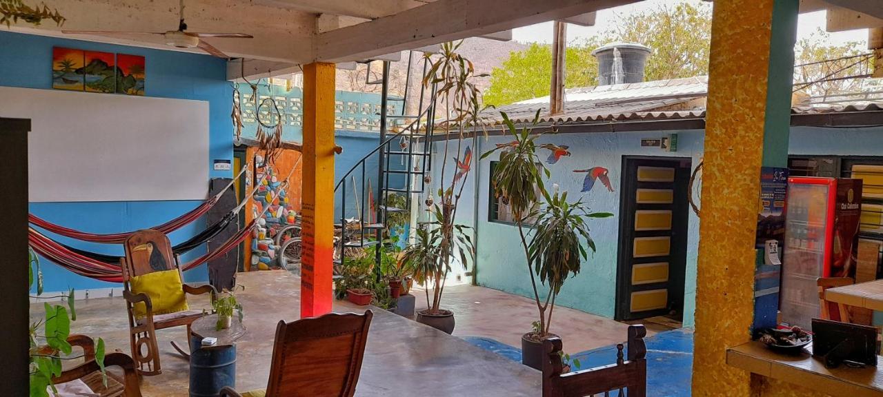Hostel Villa Mary Taganga Buitenkant foto