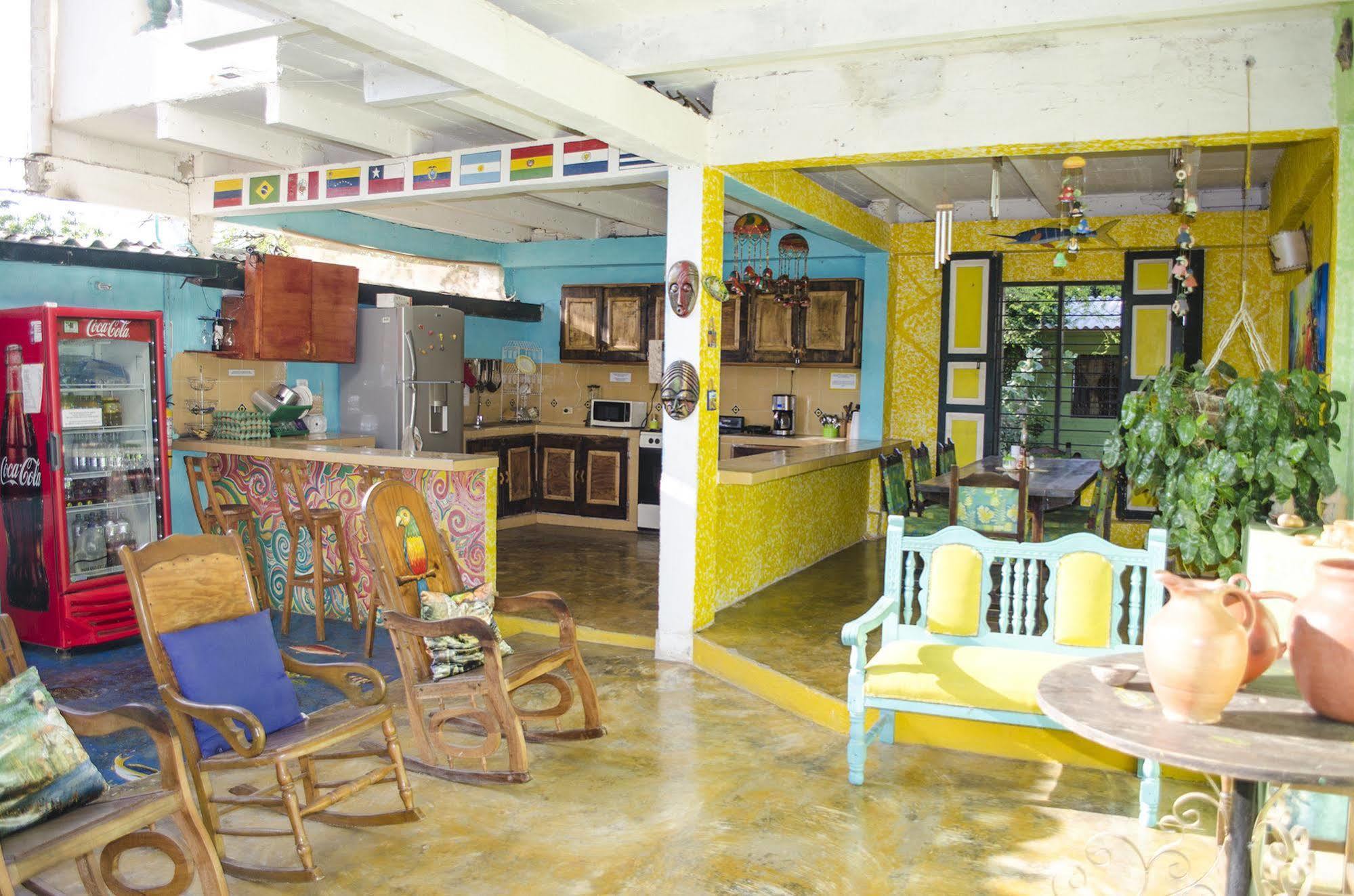 Hostel Villa Mary Taganga Buitenkant foto
